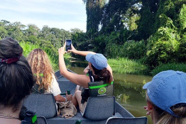 Canoe tour in Tortuguero National Park small group