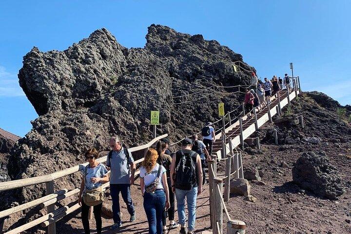 Mount Vesuvio Easy Tour