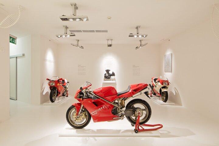 Ducati, Ferrari og Lamborghini Museer