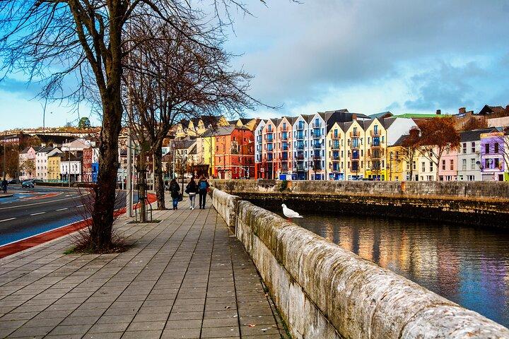 Hoogtepunten van Cork: een zelfgeleide wandeltocht