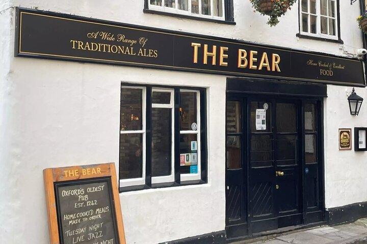 Oxford's Historic Pubs: A Self-Guided Walking Tour