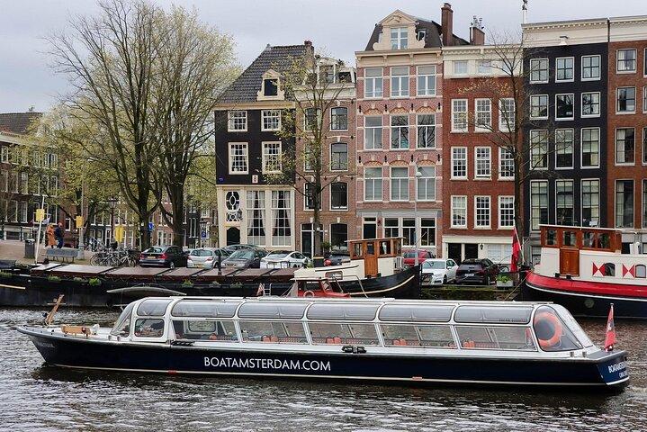 Amsterdam Classic Canal Cruise med live guide