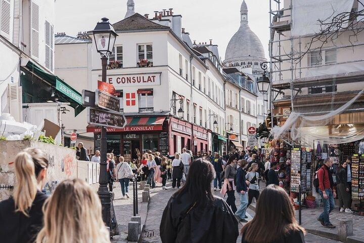 Utforska Paris i en Vintage Van