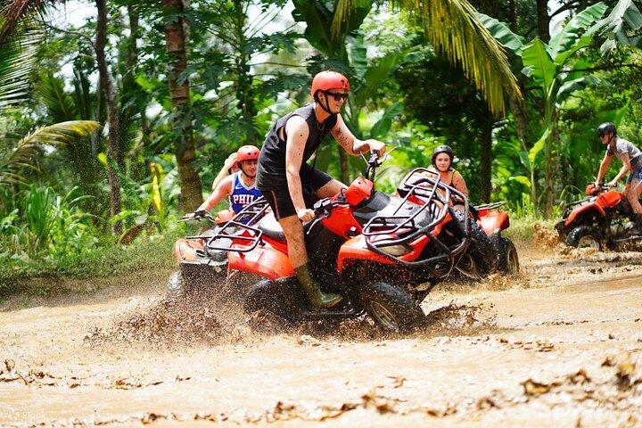 Bali：ATVライドアドベンチャーと水上ラフティング体験