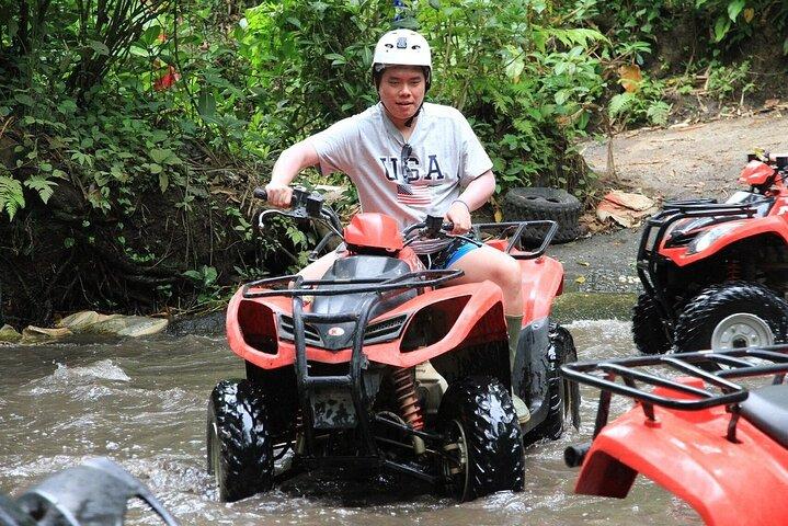 Bali：ATVライドアドベンチャーと水上ラフティング体験