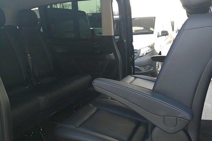 Airport Paris Charles de Gaulle CDG private transfer to hotels.