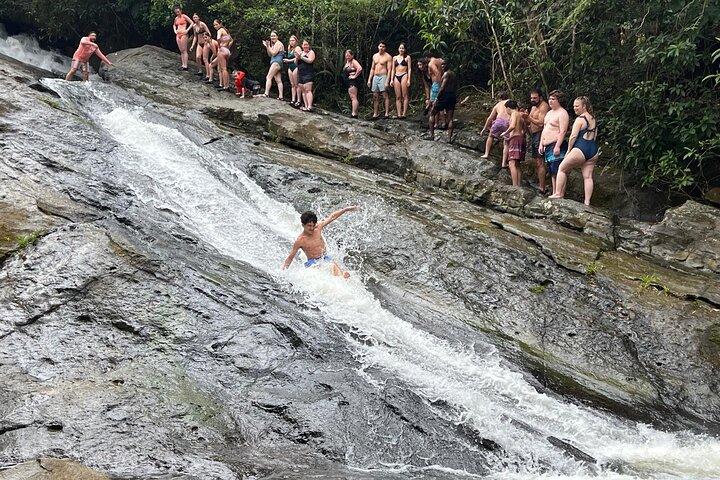 Cascades et rivière Lazy El yunque et Vieux San Juan