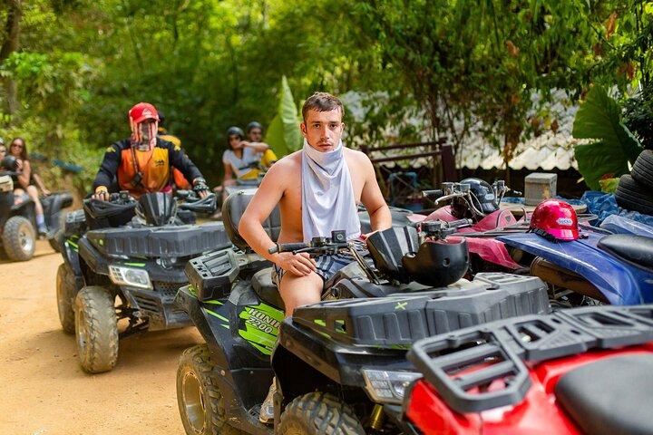 サムイ島ミニATVサファリ30分ジャングルアドベンチャーツアー