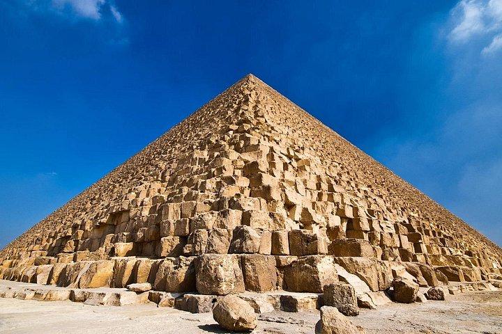 Private Half Day Tour to Giza Pyramids and Sphinx