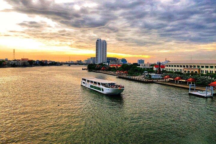 Meridian Sunset Cruise Dinner Buffet de Bangkok
