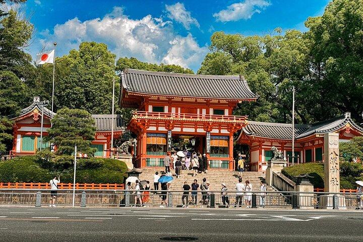 京都： 祇園と芸者地区散策ツアー