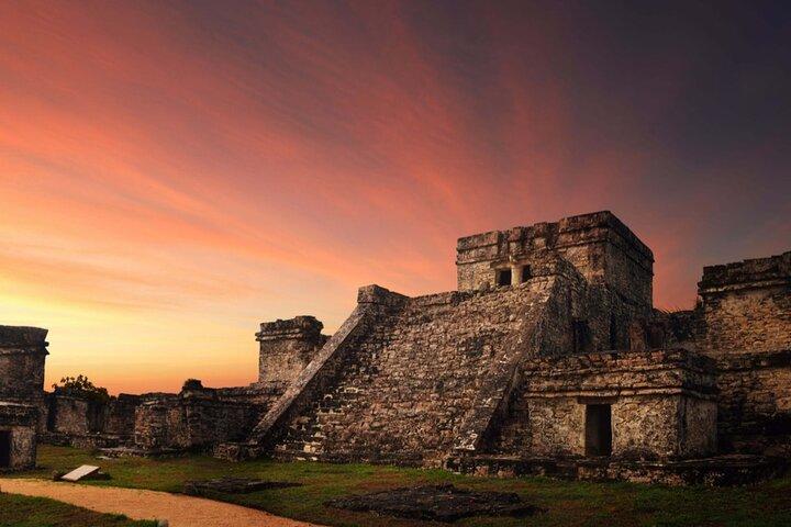 Tulum destaca temprano fácil y libre de multitudes