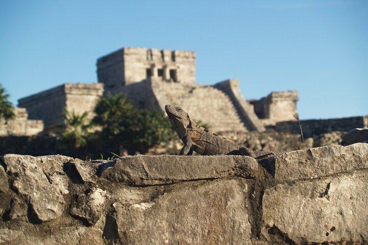Tulum destaca temprano fácil y libre de multitudes