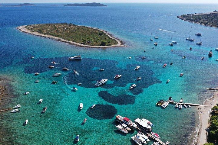 ブルーラグーン、トロギル、シップレック湾プライベート半日ツアーへの分割