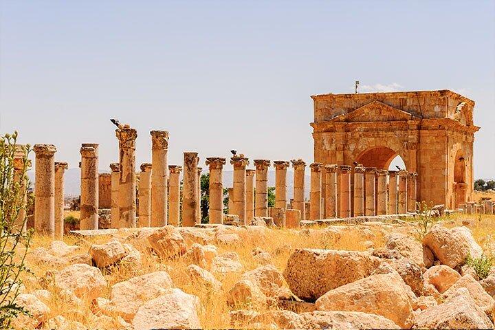 8-Night Best of Jordan Tour: Jerash, Petra med Aqaba och Döda havet över natten