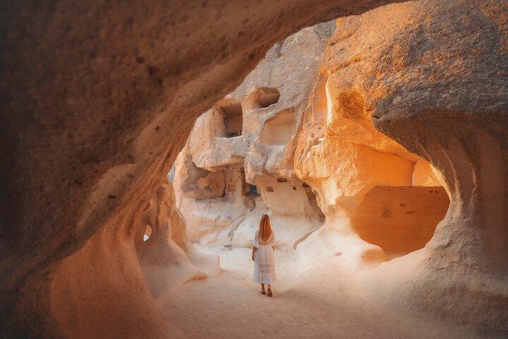 Privat Cappadocia Tour med Underground City herunder Van & Guide