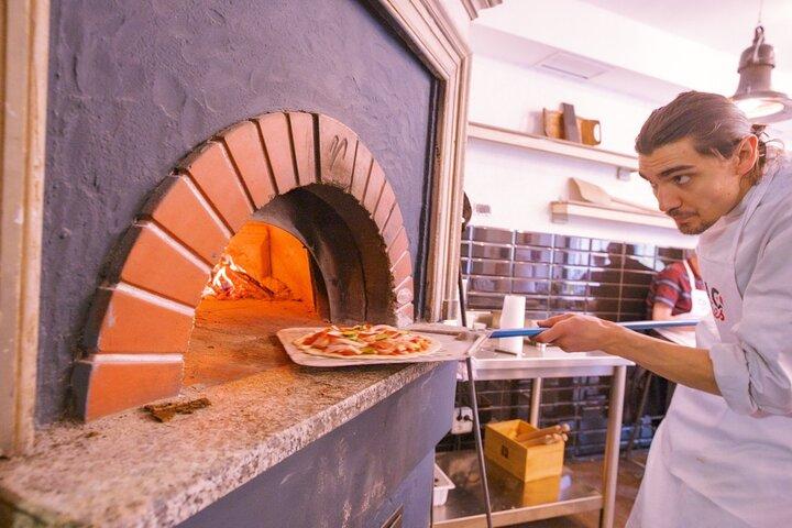イタリアン・ウェイ： ピザとジェラートクラス（ワイン無制限）