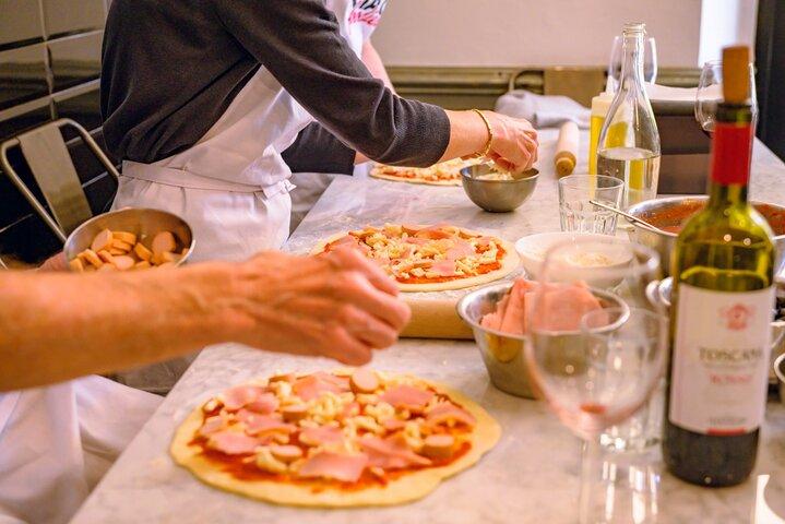 イタリアン・ウェイ： ピザとジェラートクラス（ワイン無制限）