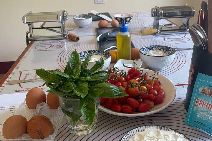 Authentic Tuscan Cooking Classes in Cortona-Pasta and Tiramisu'