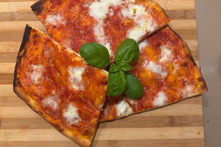 Toscaanse kooklessen in Cortona Pizza Focaccia en Calzoni