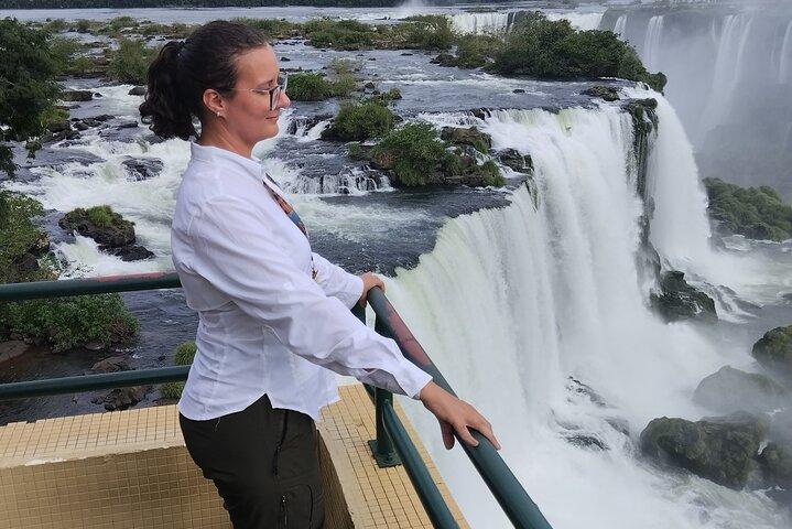 Besøg Iguassu-vandfaldene på begge sider på én dag.