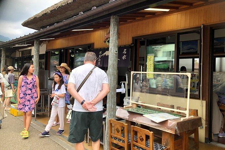 忍野八海・北口本宮富士浅間神社ガイドツアー