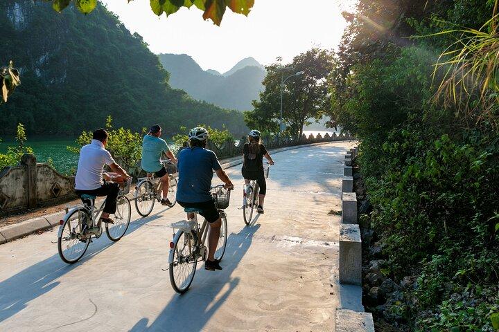 2 Exploring Halong Bay Trip from Hanoi