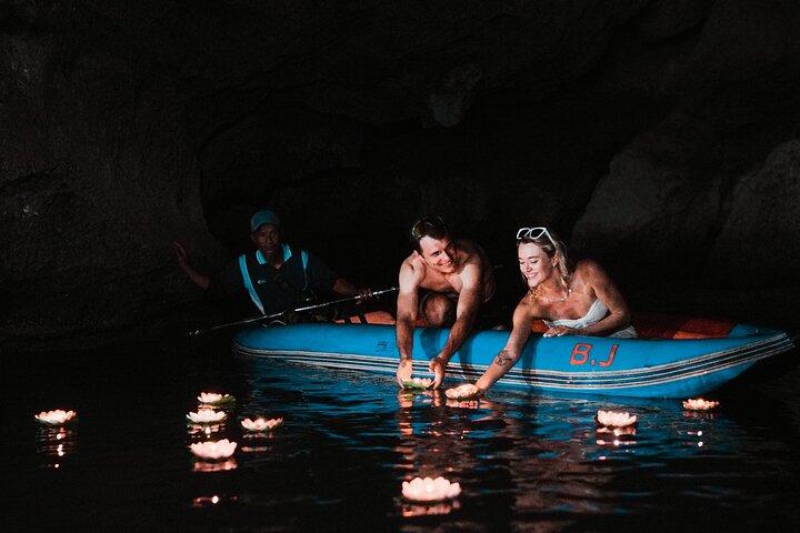 プーケット: ジェームズボンド島＆パンガー湾サンセットラグジュアリーヨット