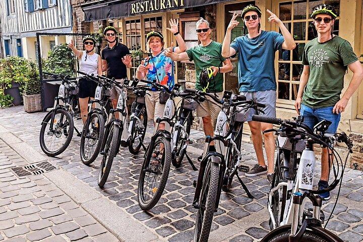 Udlejning af el-cykler i Honfleur