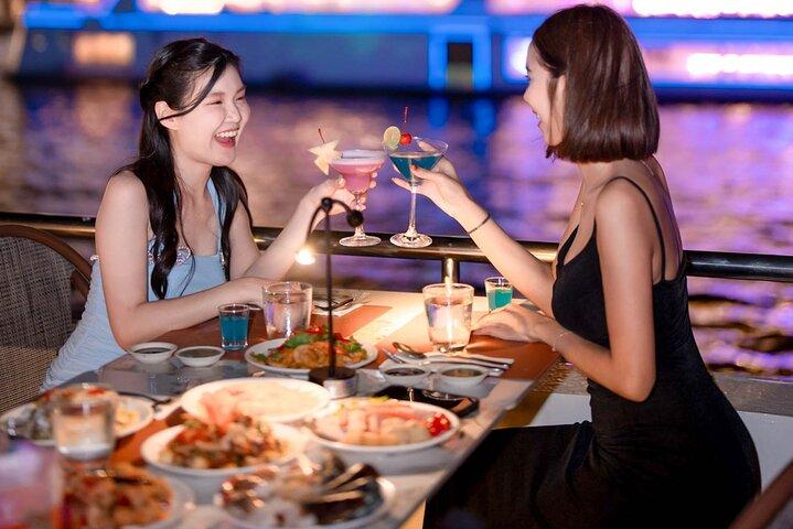 De luxe White Dinner Cruise in Bangkok