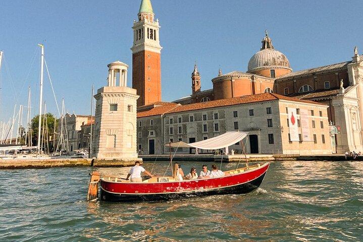 Venedig: Private Tour auf einem typischen Boot