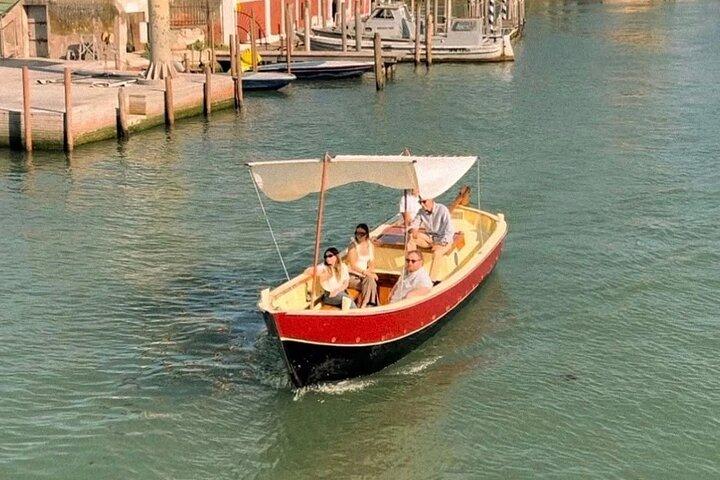 Venedig: Private Tour auf einem typischen Boot