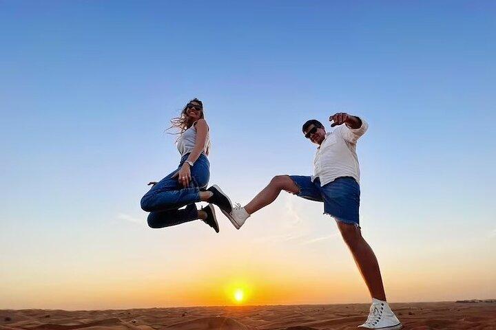 Safari privado en el desierto de Dubai con cena de barbacoa hasta 6 personas