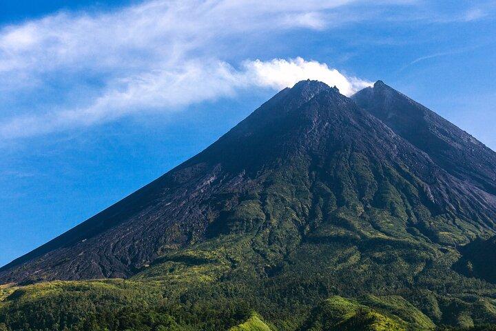 Bunker Kaliadem Merapi Auto Private Tour Yogyakarta