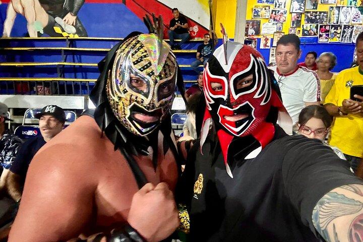 Tour de Lucha Libre en Guadalajara como local