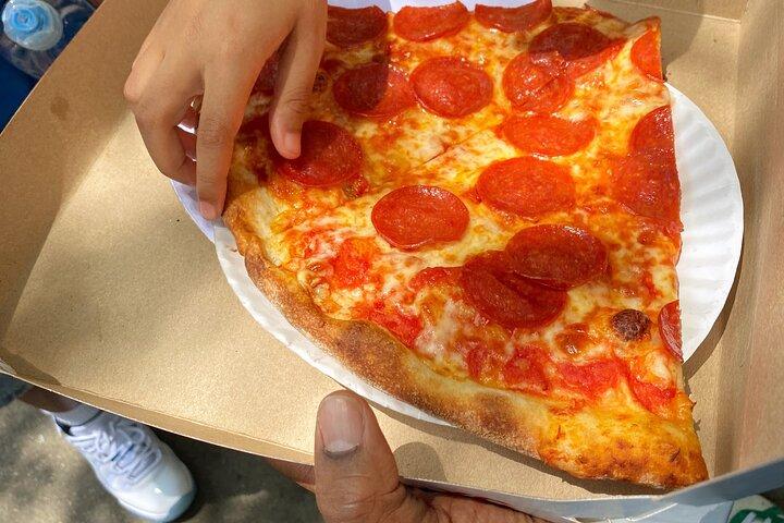 New Yorks bedste pizza tur - du er dommeren!