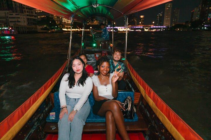 Longtail Boat Night River Ride - 1,5 horas (auto-guia)