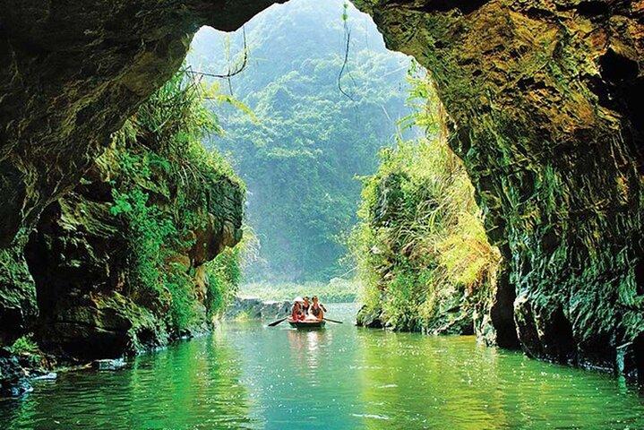 Ninh Binh un día - Hoa Lu, Trang An, Cueva Mua (coche limusina)