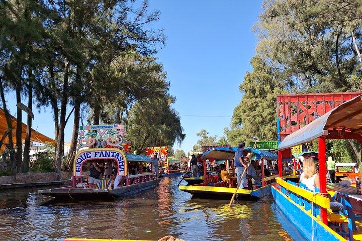 Xochimilco without Traps for Tourists