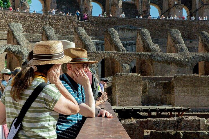 Tour al Coliseo Arena con Foro Romano y Palacio del César