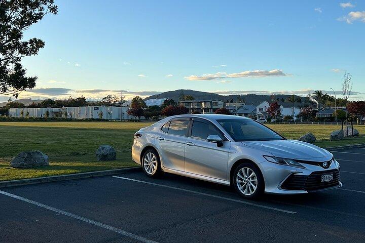 Premium privater Transfer von Rotorua zum Auckland Flughafen oder zur Stadt