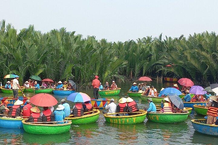 Explore Hoi An: Barco de cesto de bambu e passeio de lanterna