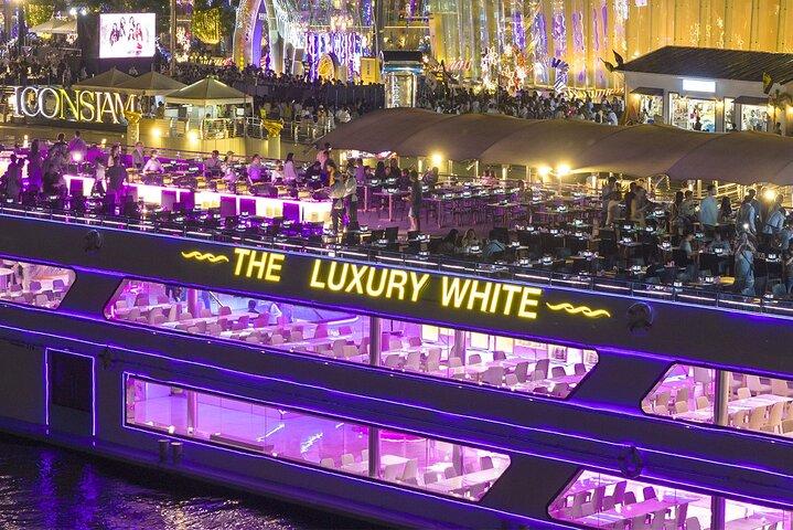 De luxe White Dinner Cruise in Bangkok