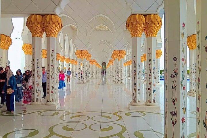Excursion touristique d'une journée à Abu Dhabi avec guide