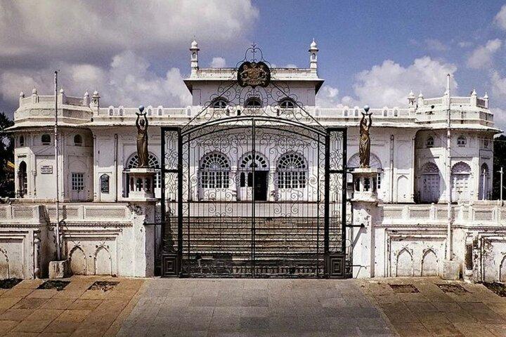 Lucknow : Visita cultural a pie con aperitivos locales (Visita guiada)