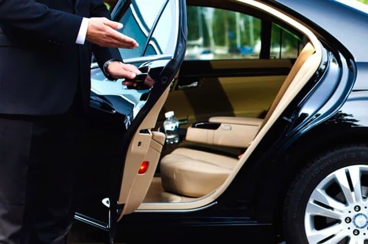 Private transfer CDG or ORLY Airport to or from Paris
