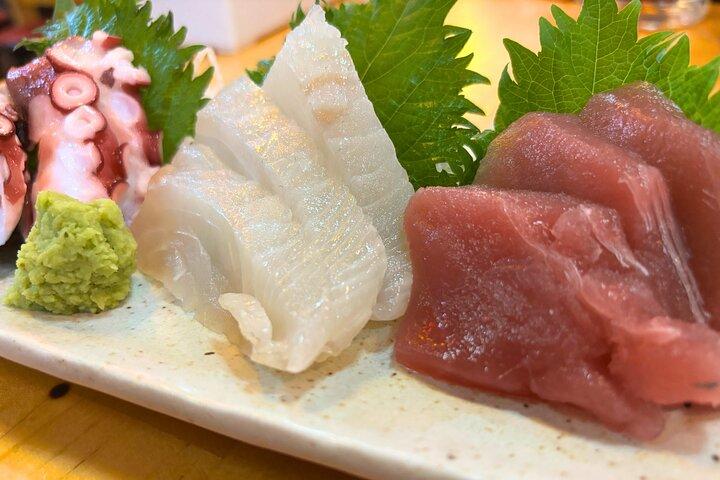 Shinjuku Unlimited Food and Drinks Bar Hopping Tour