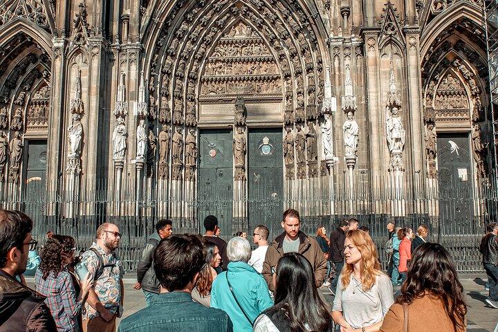 Höjdpunkter, berättelser och rundtur i lokal atmosfär i Köln
