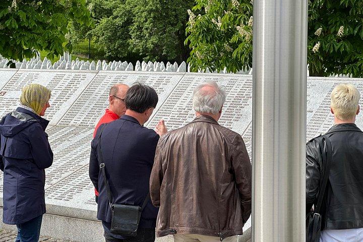 Från Sarajevo: Srebrenica Folkmord Memorial studieresa