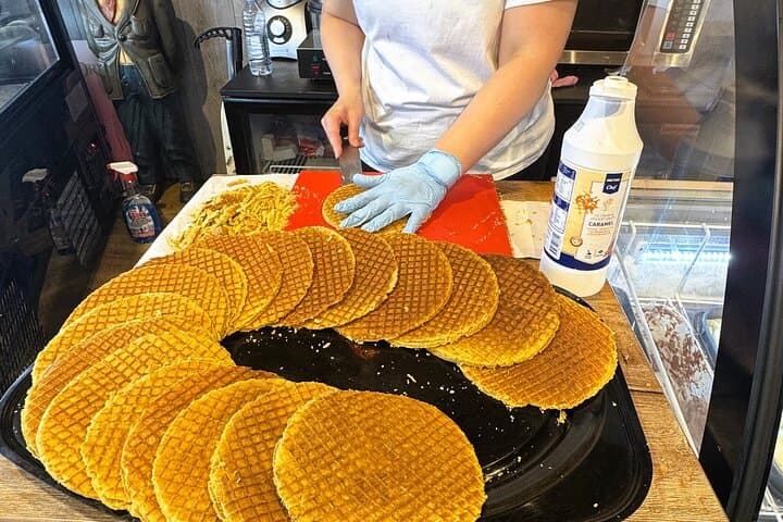 Amsterdam Food Tasting Tour of Hidden Gems (Small Groups)